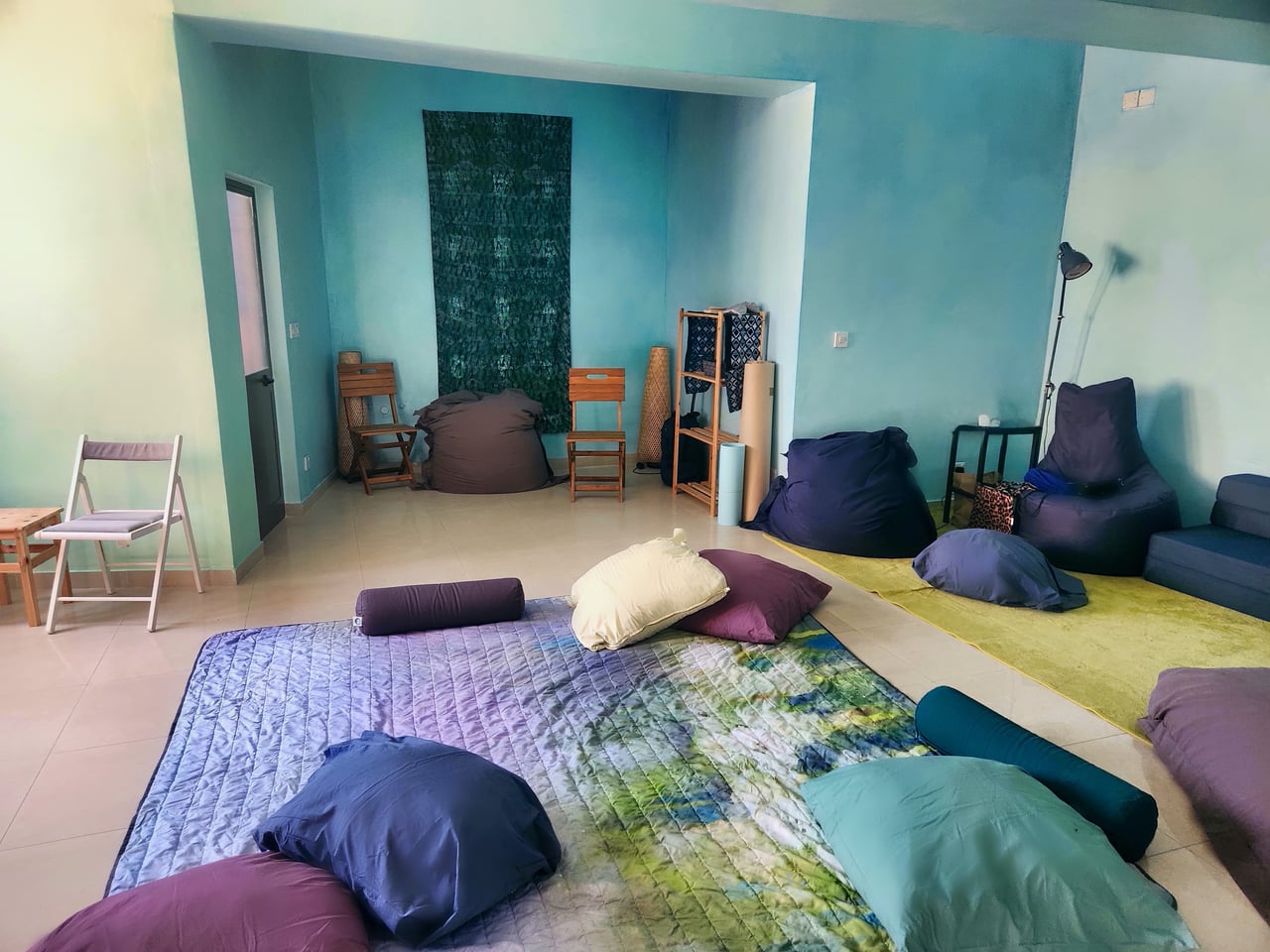 Circle-ready layout inside the sanctuary